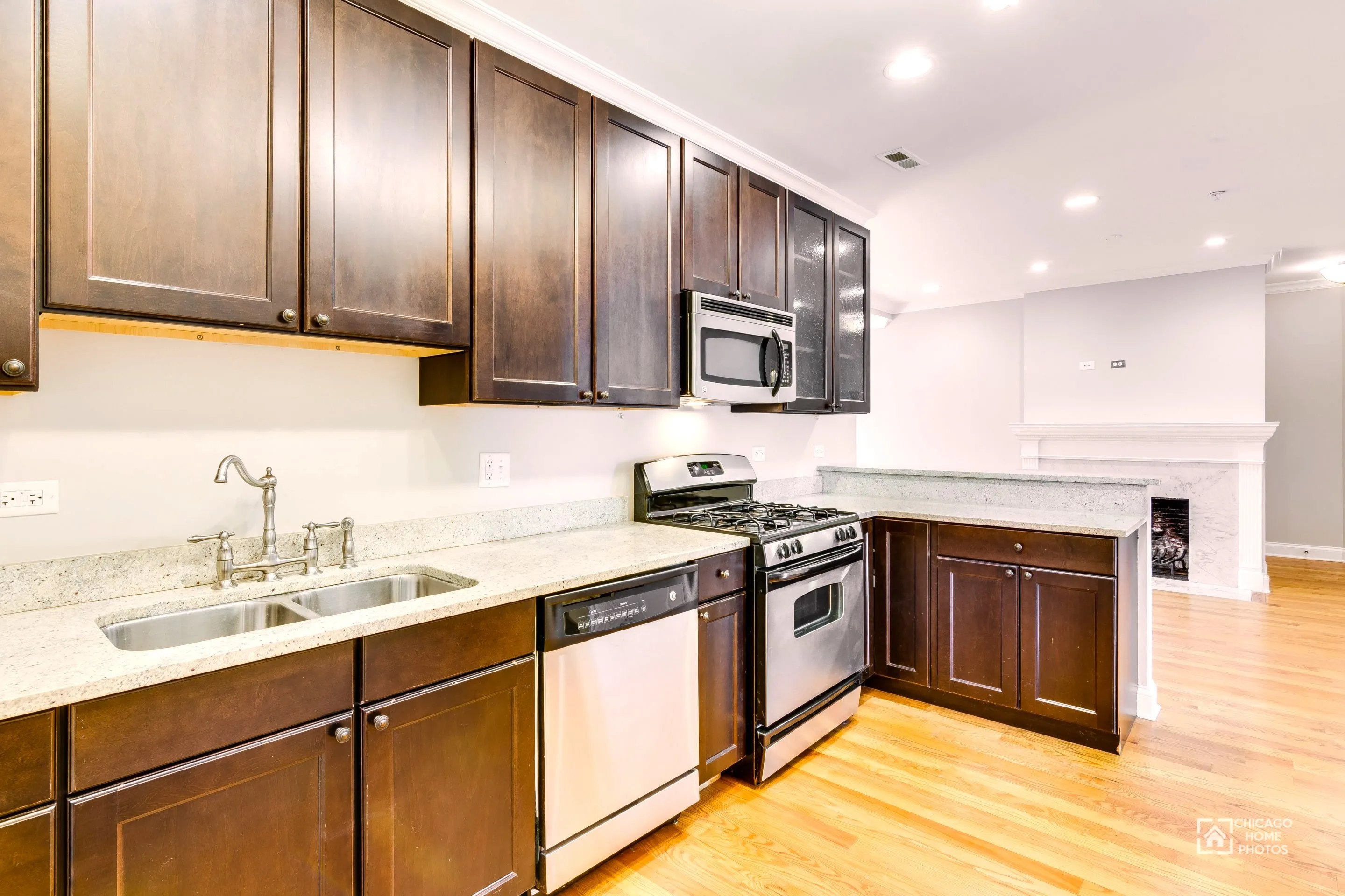 632-640 Hinman Apartments