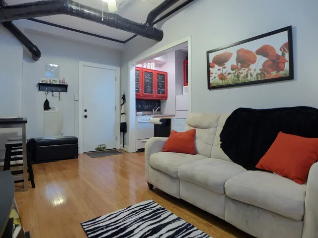 604 West Addison Apartments