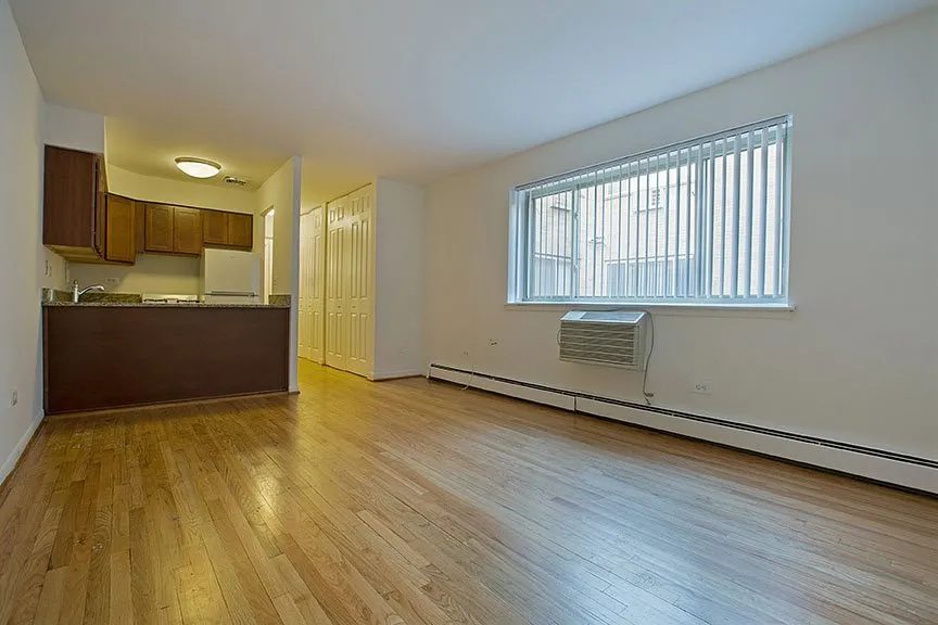 Sheridan Shores Apartments