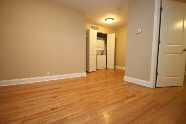 1819 Belmont Apartments