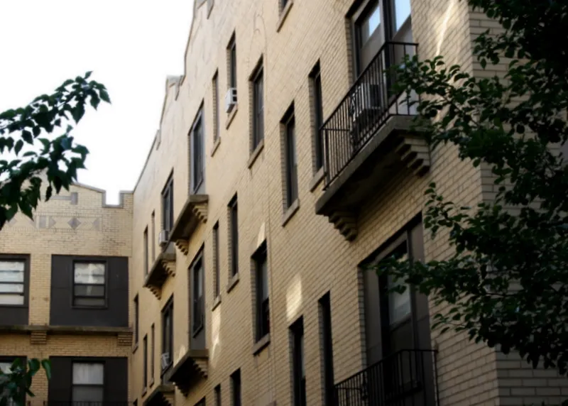 839-845 W SUNNYSIDE AVE 60640-839-845 W Sunnyside-Chicago-IL