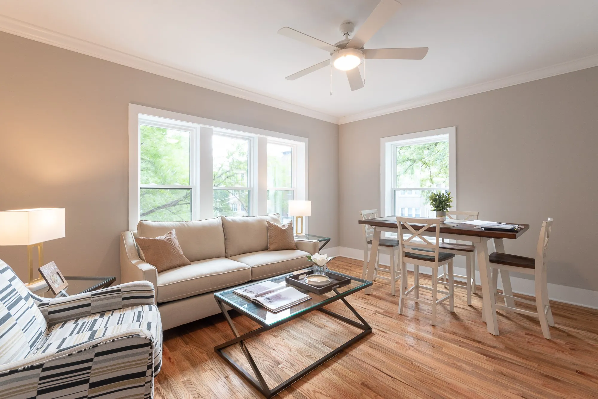 modelunit living room at 6701 North Glenwood Apartments