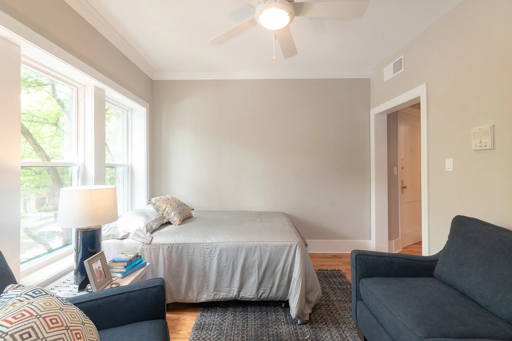 modelunit  living room at 6701 North Glenwood Apartments
