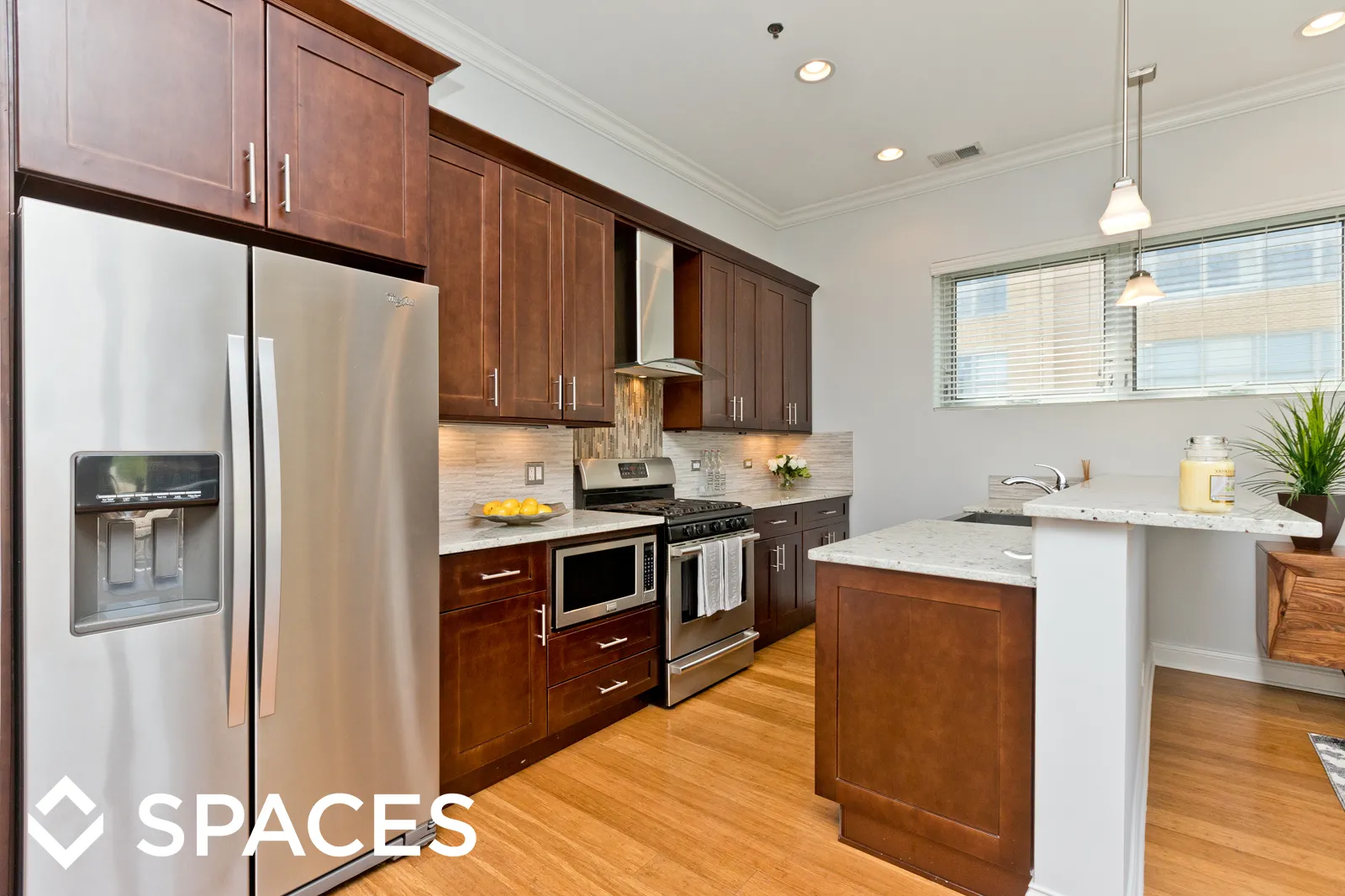 model kitchen at The Van Morgan Apartments in the West Loop Chicago