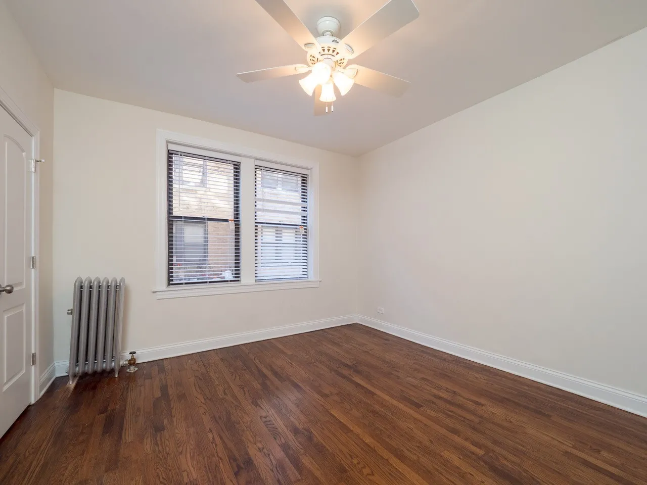 6945 North Ashland Apartments