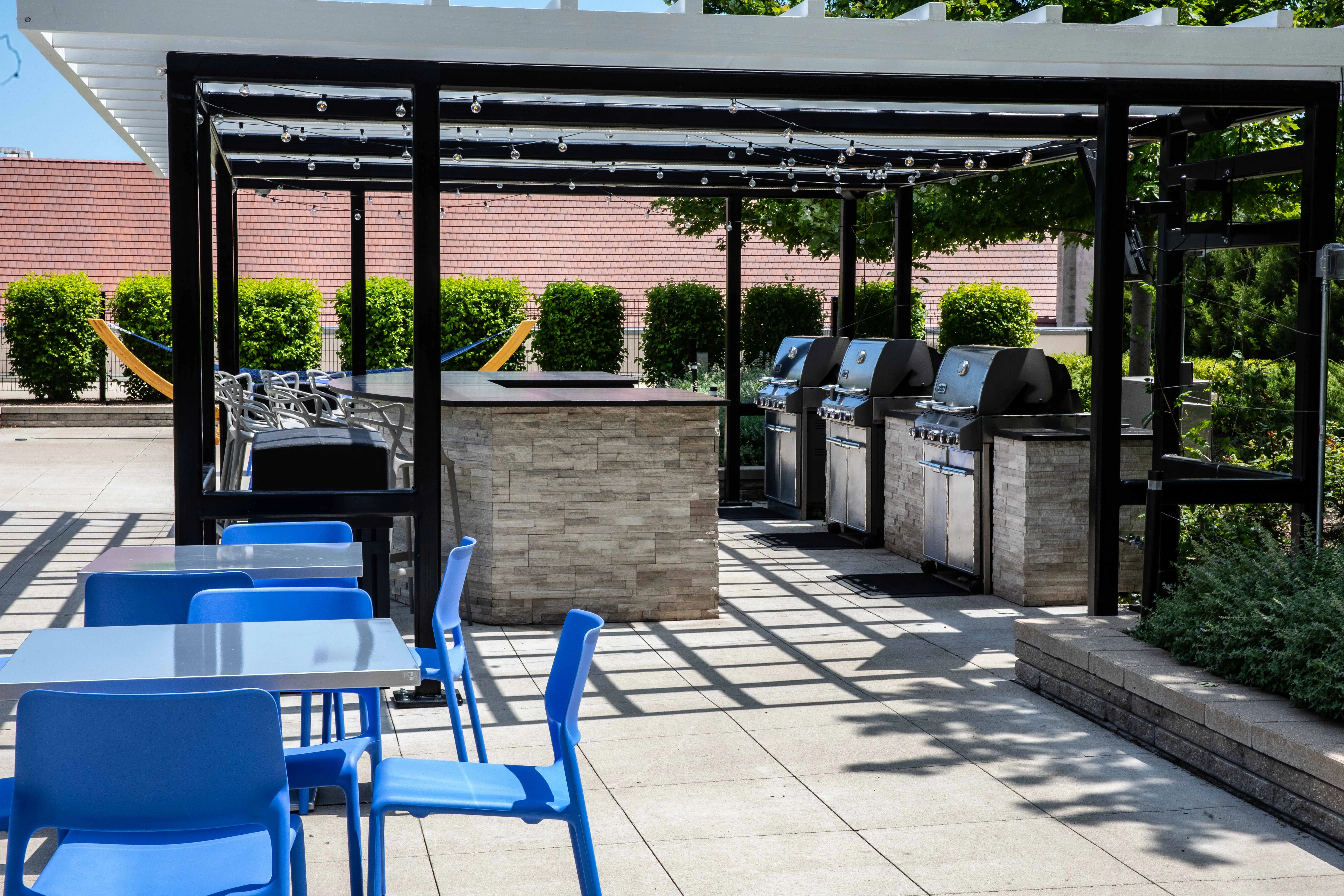 Vantage Oak Park Apartments