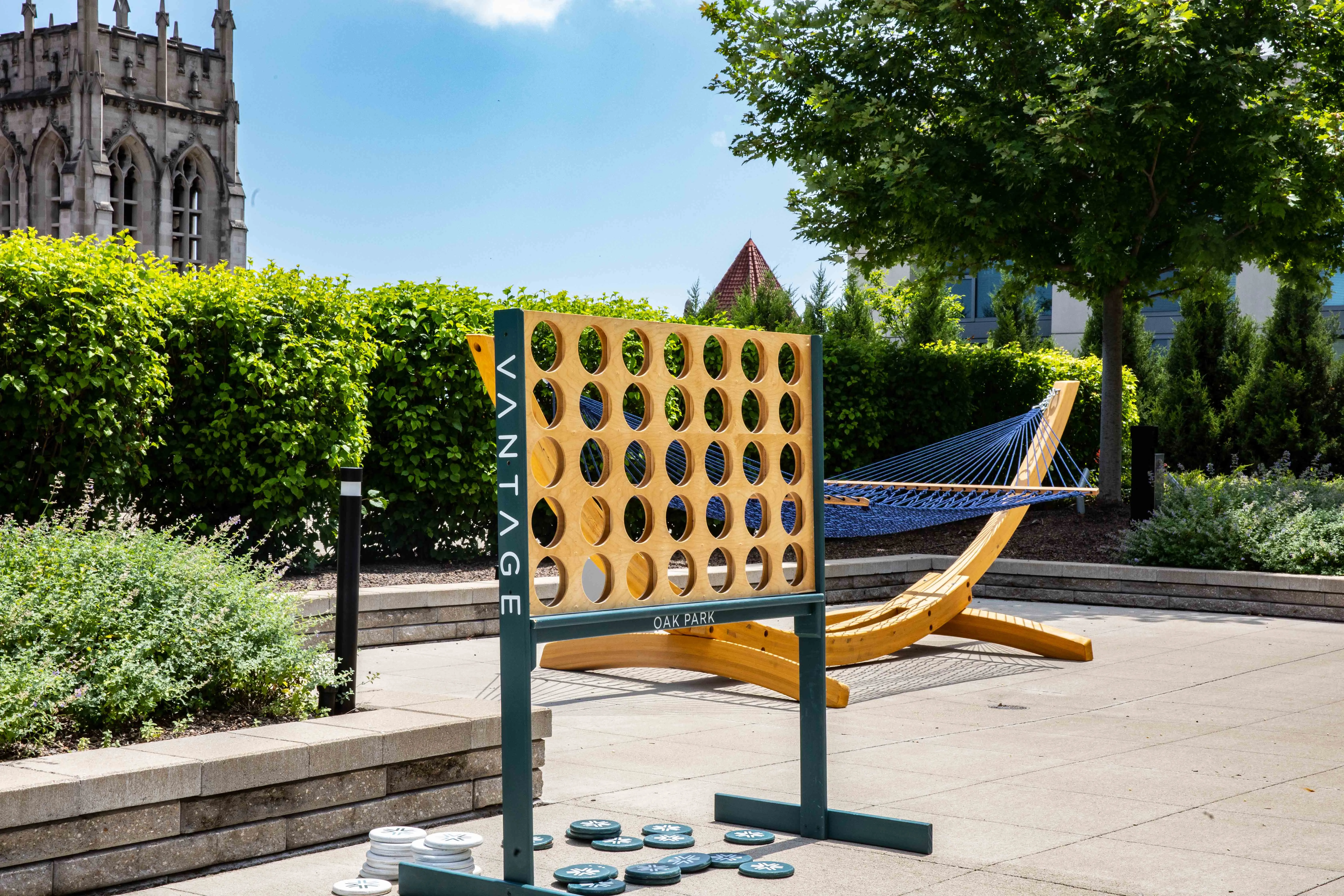 Vantage Oak Park Apartments