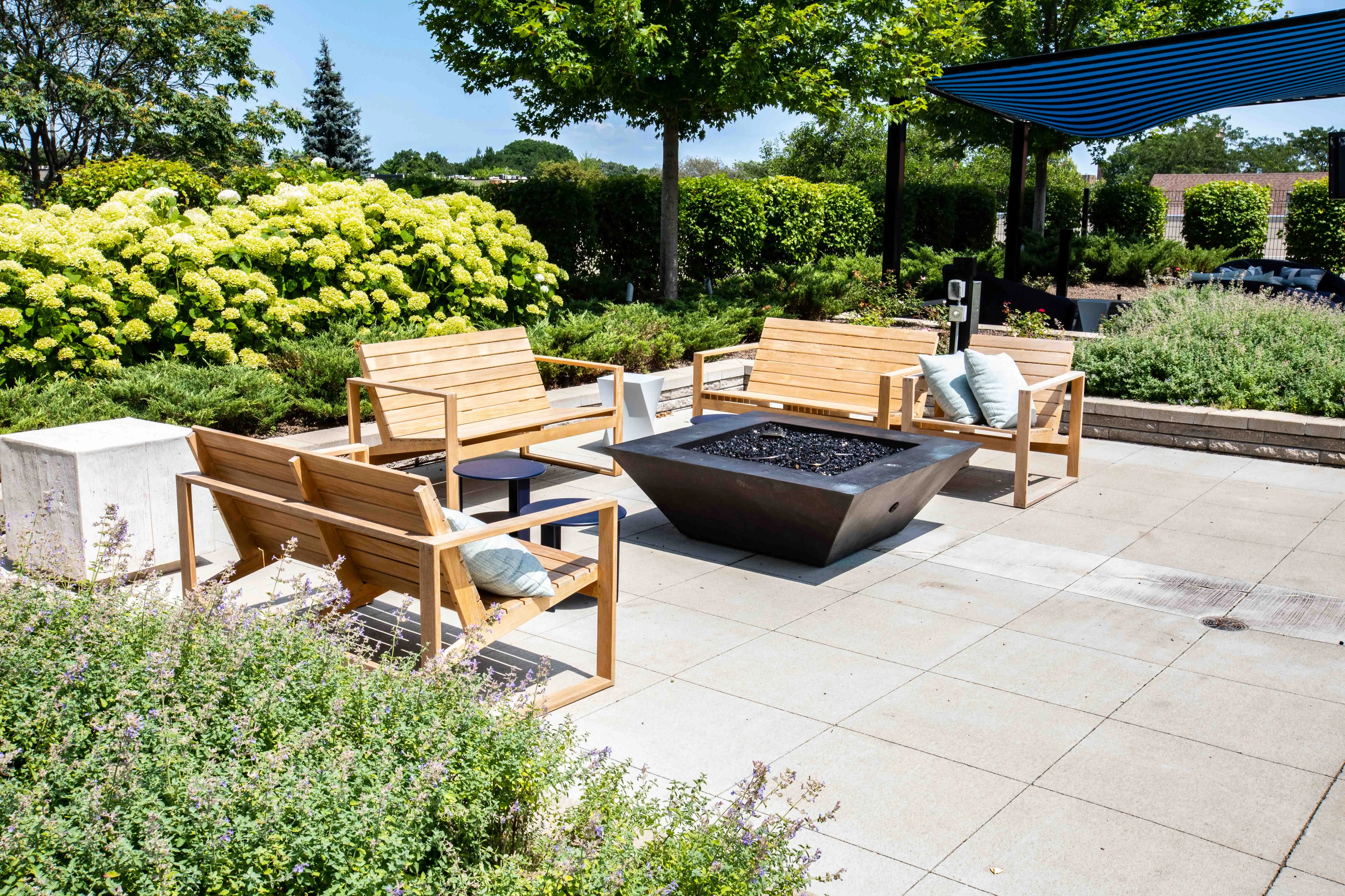 Vantage Oak Park Apartments