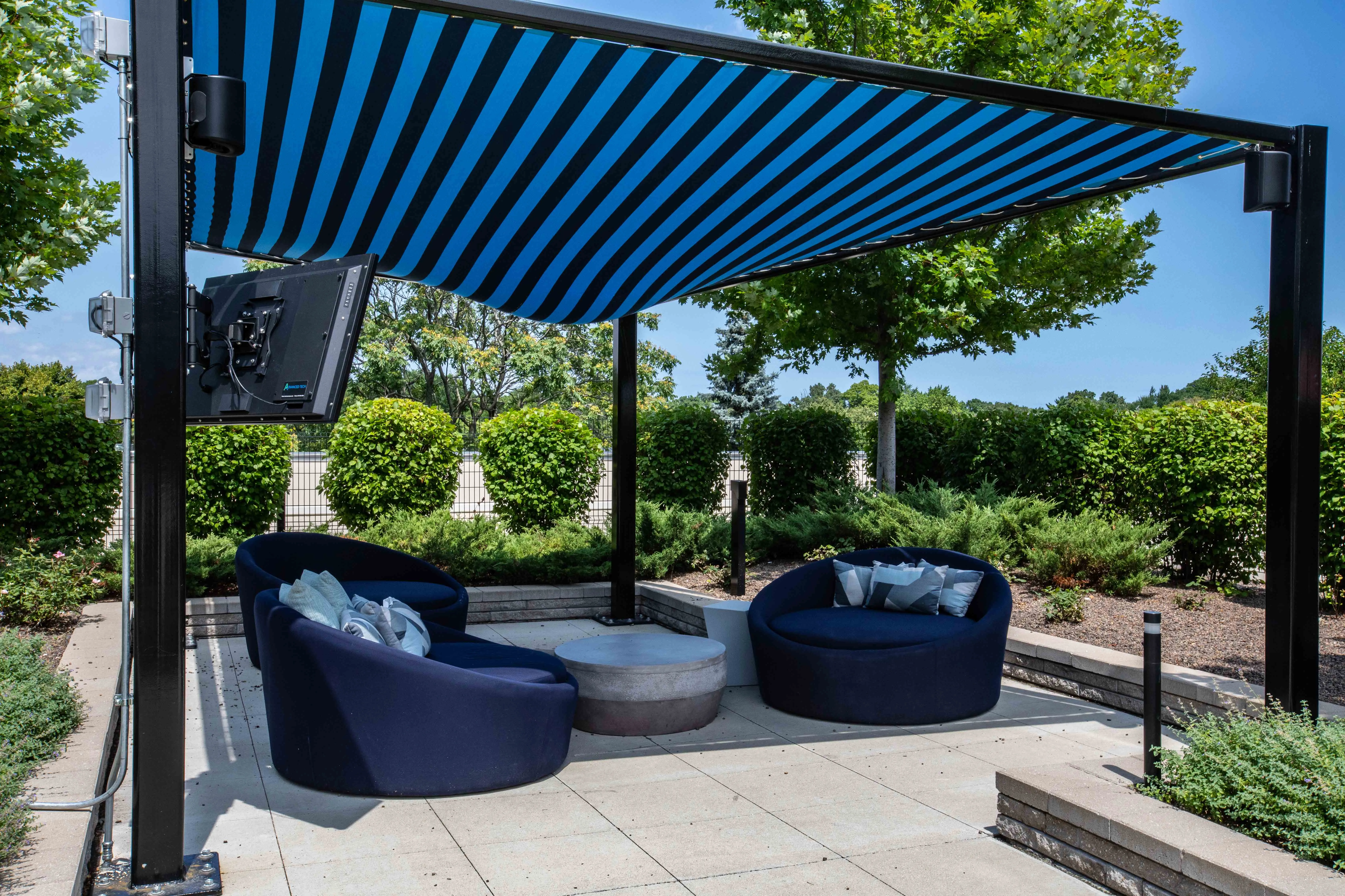 Vantage Oak Park Apartments