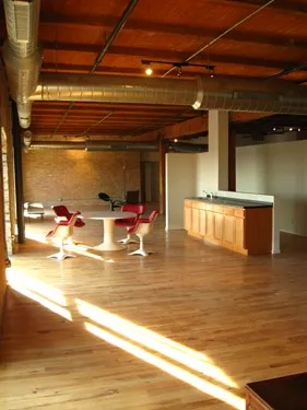 S Marshall Apartments