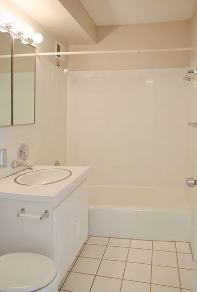 front of Maple Grove Apartments in Evanston IL