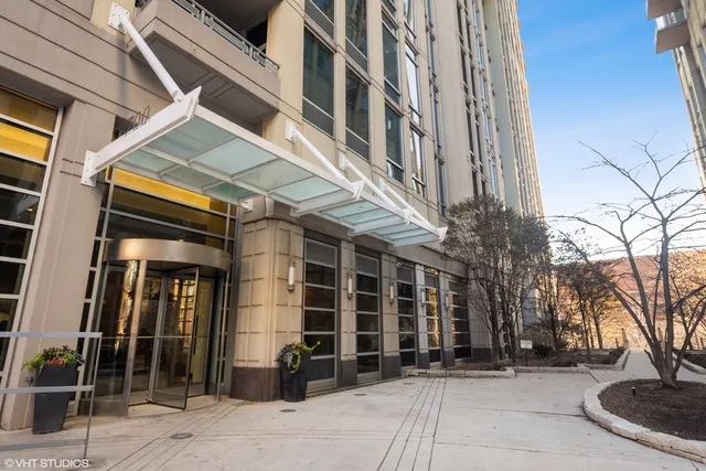 River Place on the Park Apartments