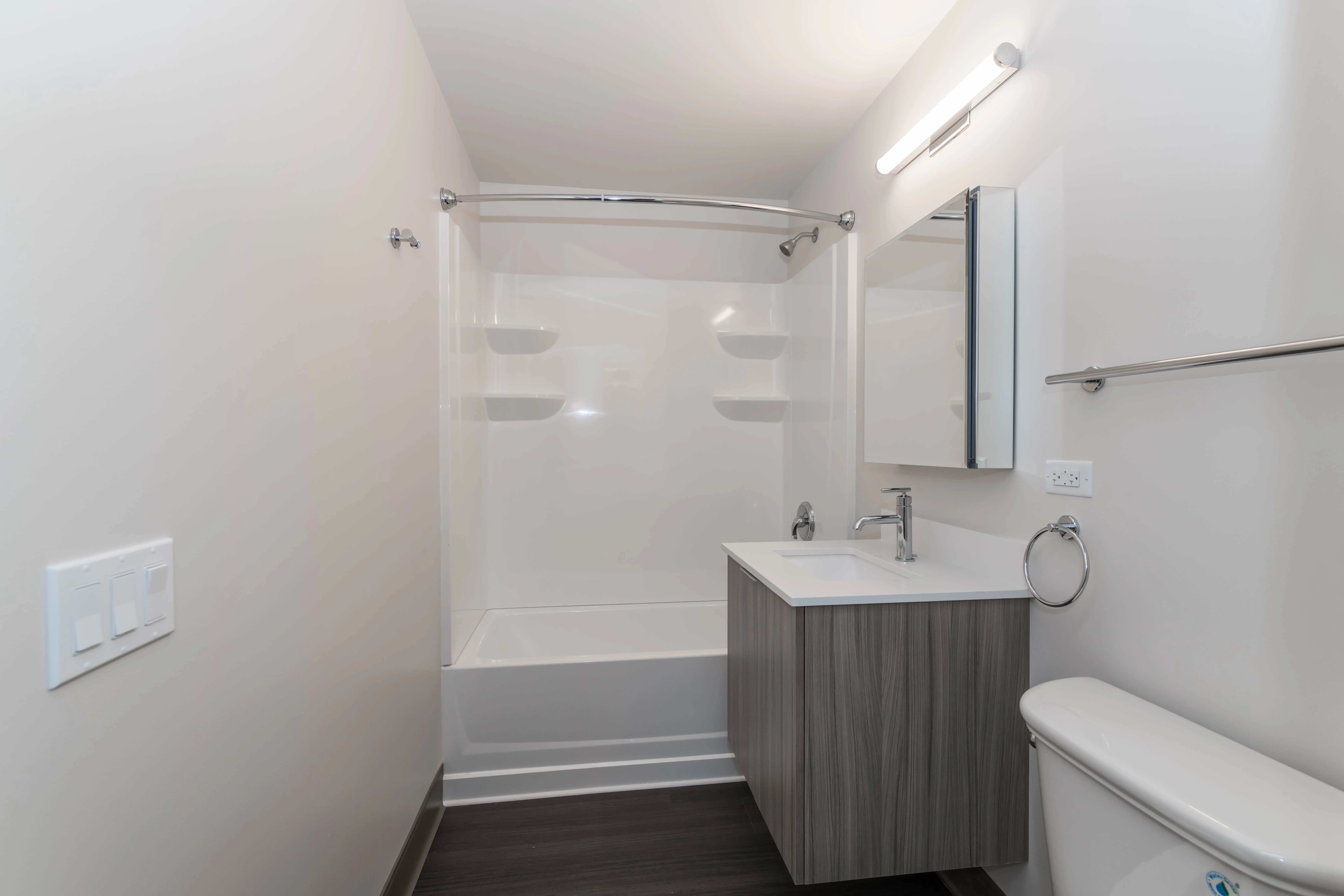 Amazon HUB Accepts Most Carriers (USPS-FedEx, Etc