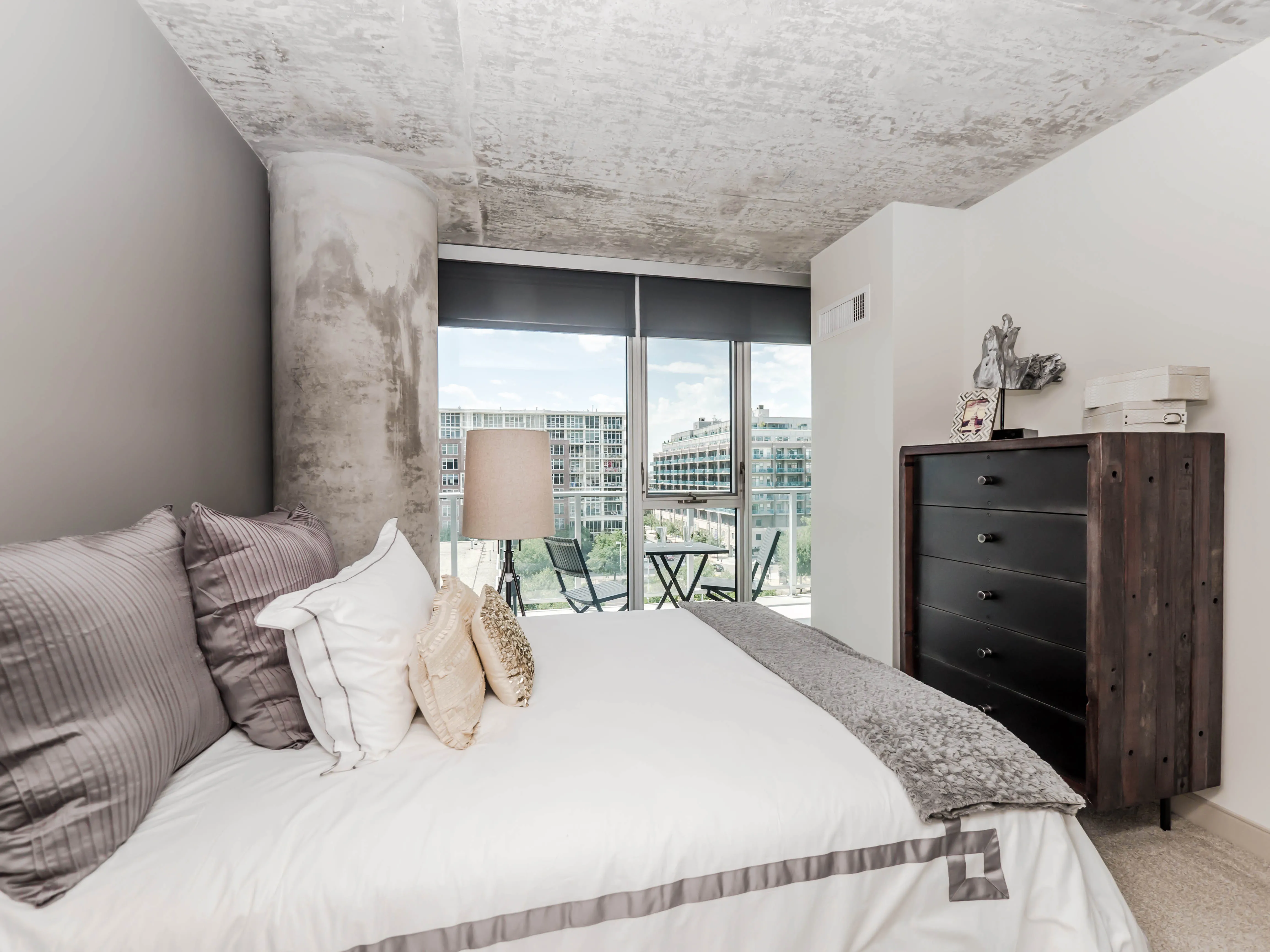 kitchen in model unit at Gateway West Loop Apartments in Chicago
