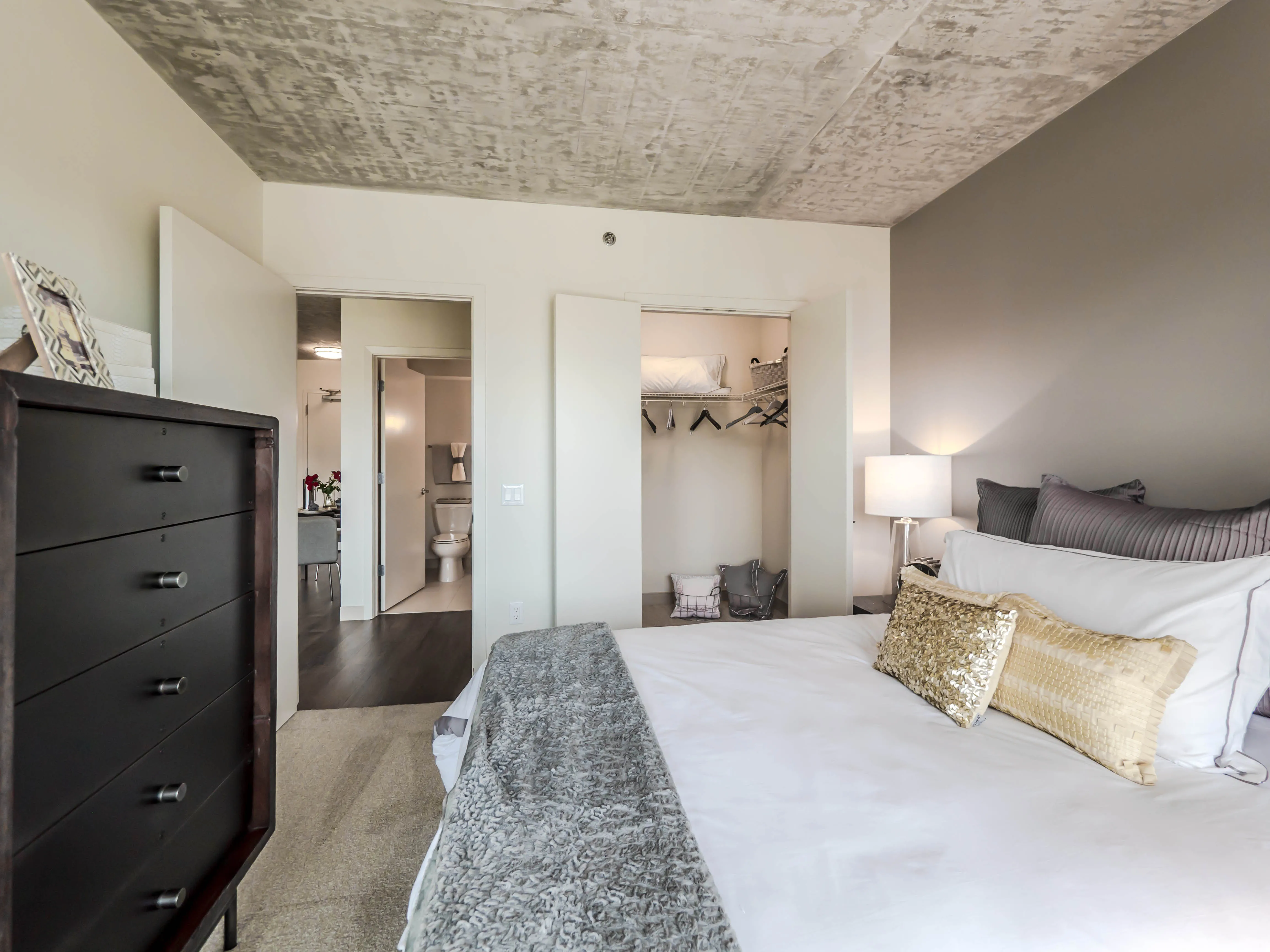 kitchen in model unit at Gateway West Loop Apartments in Chicago