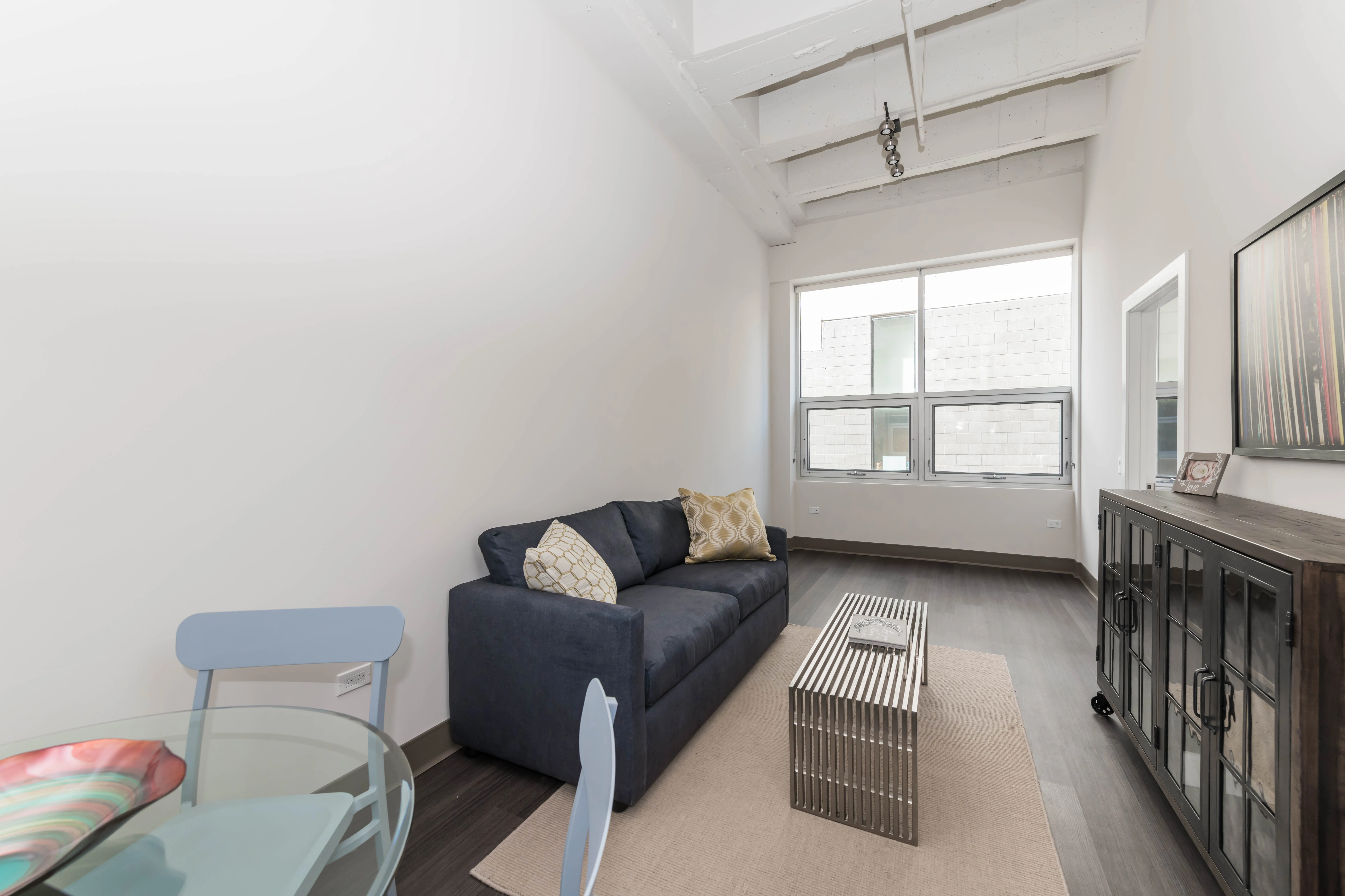 820 S Michigan Ave -  Ebony-Jet Building