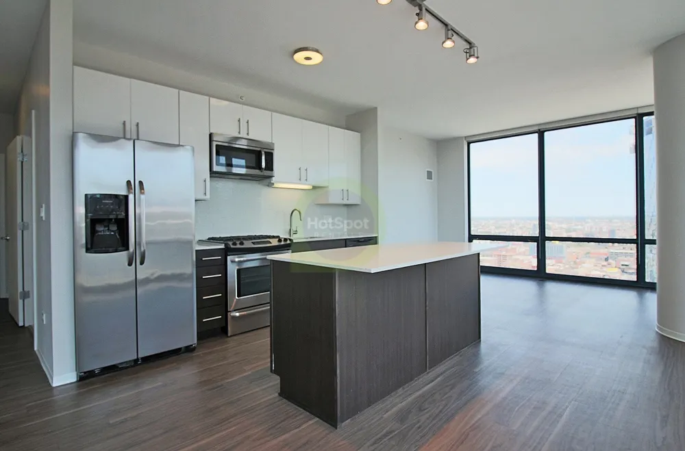 West Loop Apartments For Rent 2 Bedroom, 2 Bathroom At 765 W Adams St