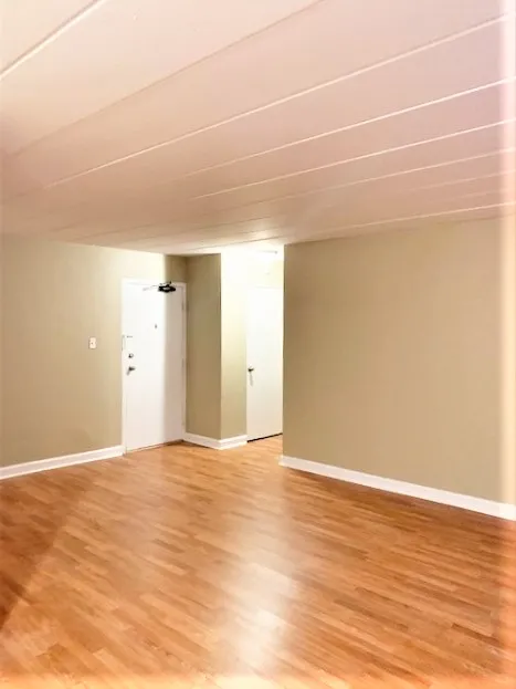 7301 N RIDGE BLVD 60645-unit#405-Chicago-IL