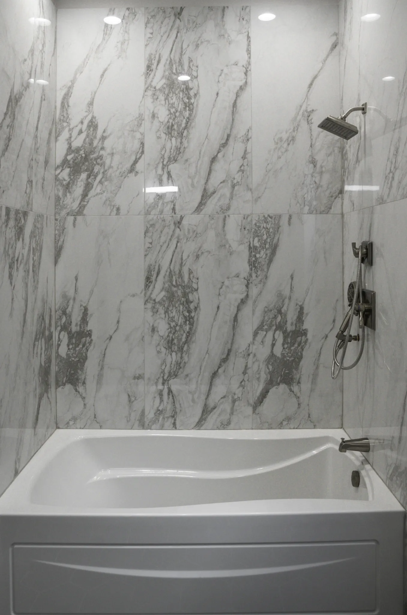 2701 West Thomas Apartments