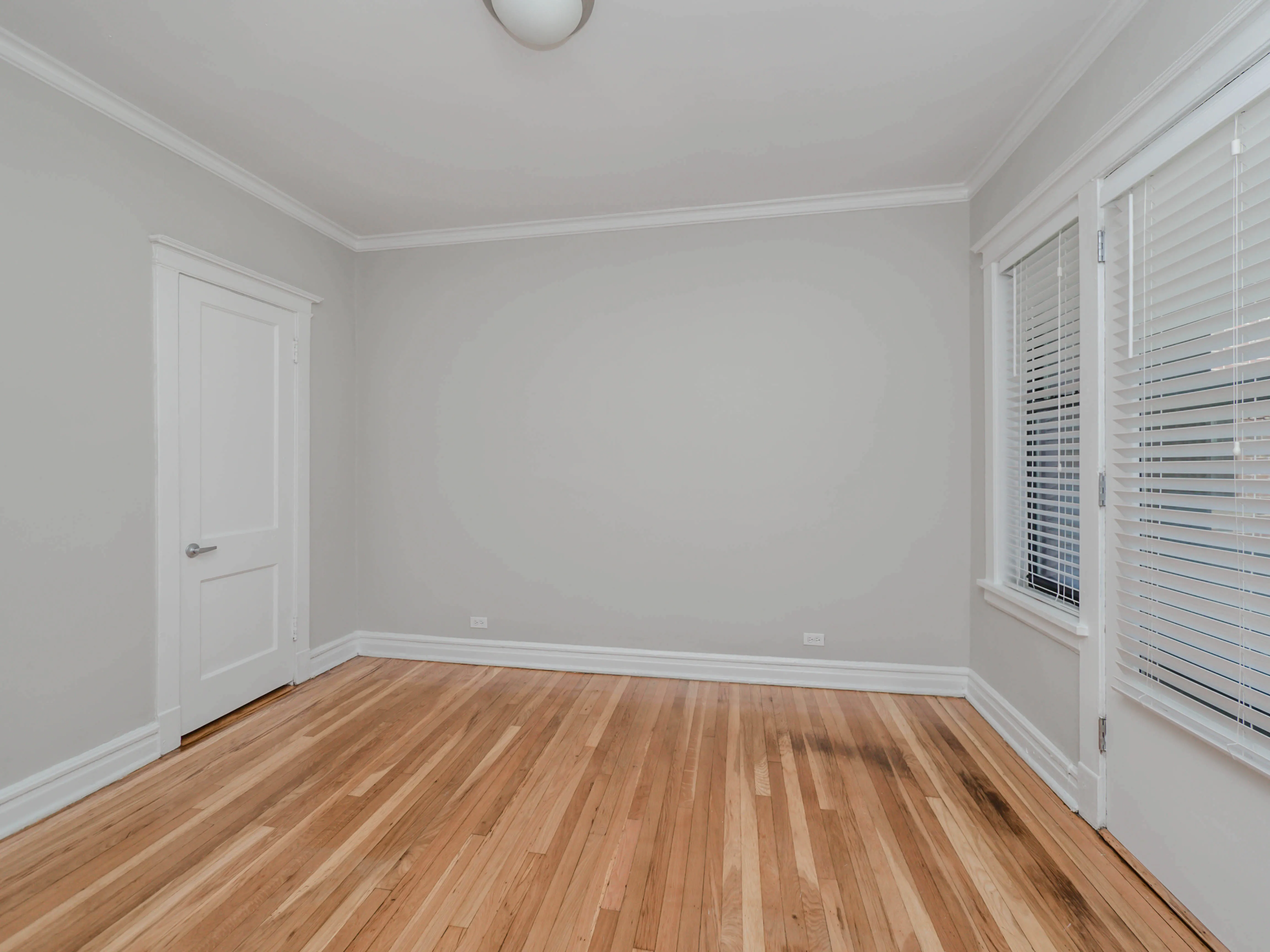 Reside on Irving Park Apartments