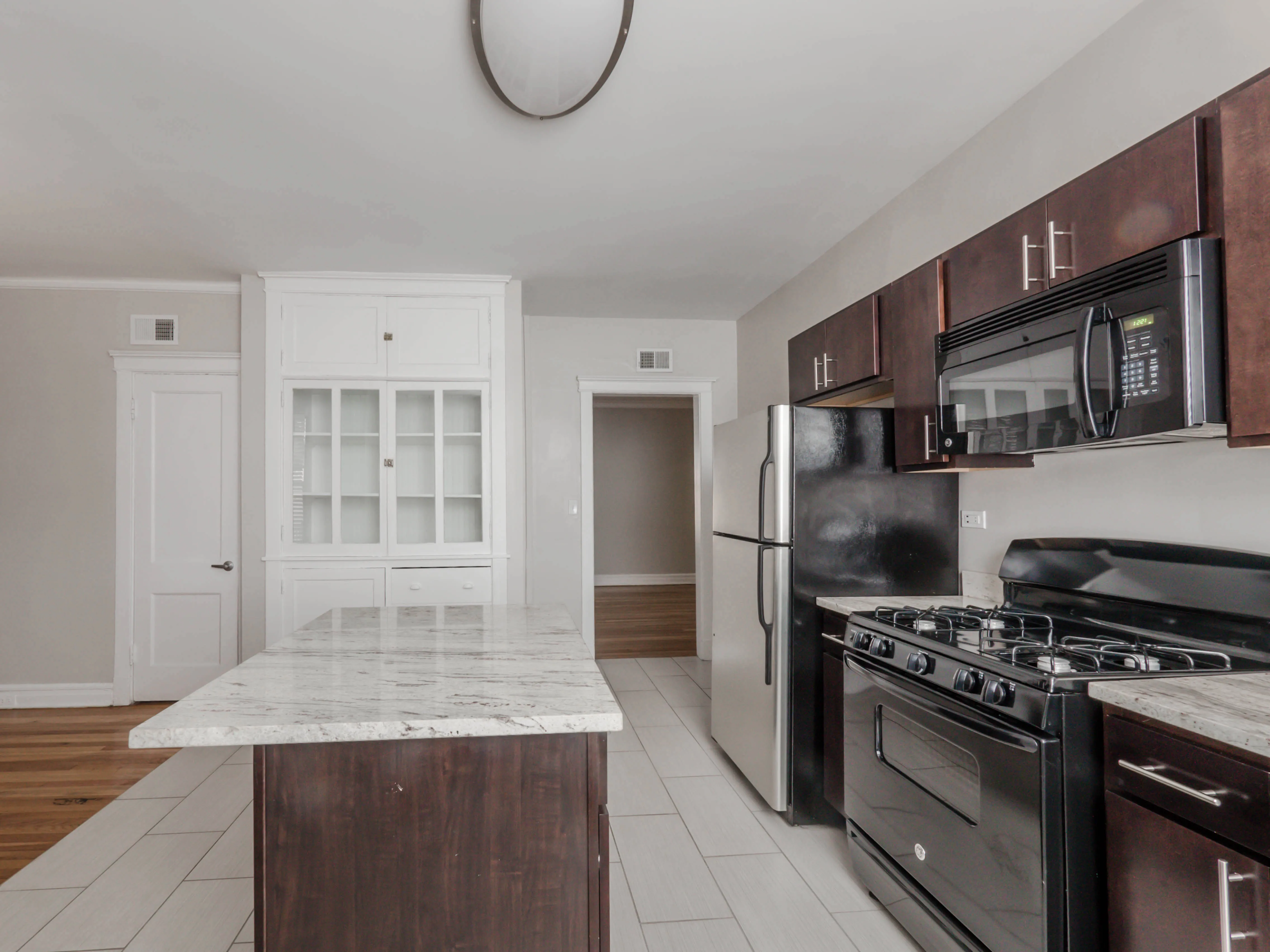 Reside on Irving Park Apartments