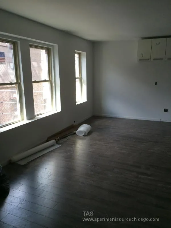 925 West Carmen Apartments