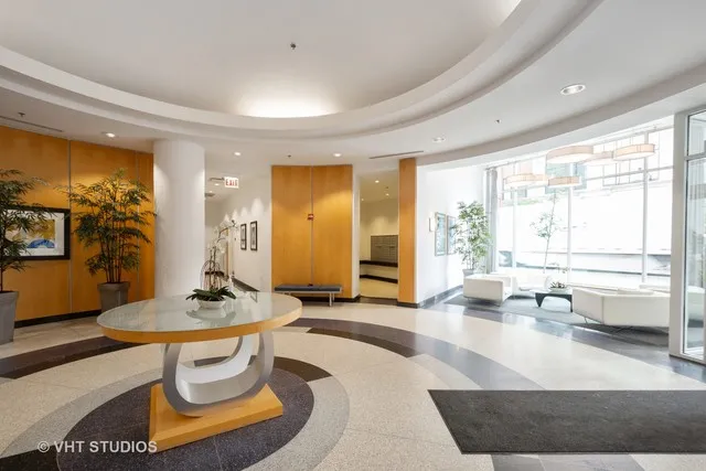 757 North Orleans Apartments