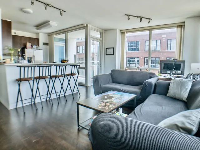 757 North Orleans Apartments