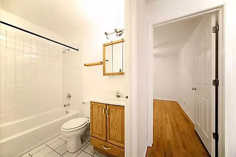 4030-34 N Milwaukee Apartments