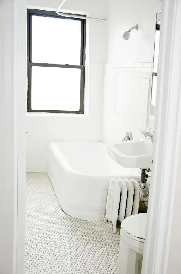 facade of the original historic The Mayfair Apartments in Hyde Park Chicago