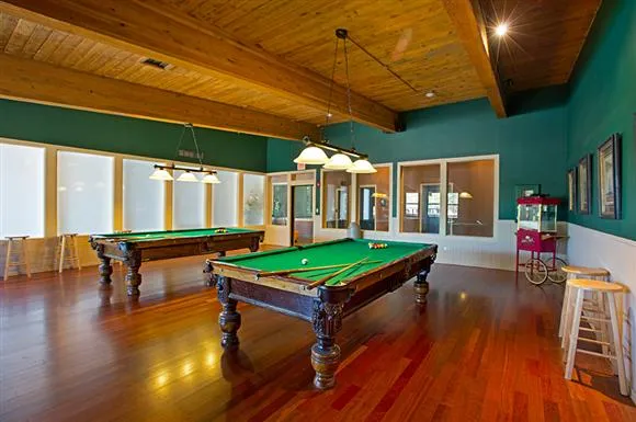 Barrington Lake Apartments