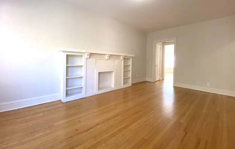 801 West Cornelia Apartments