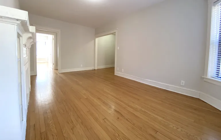 801 West Cornelia Apartments