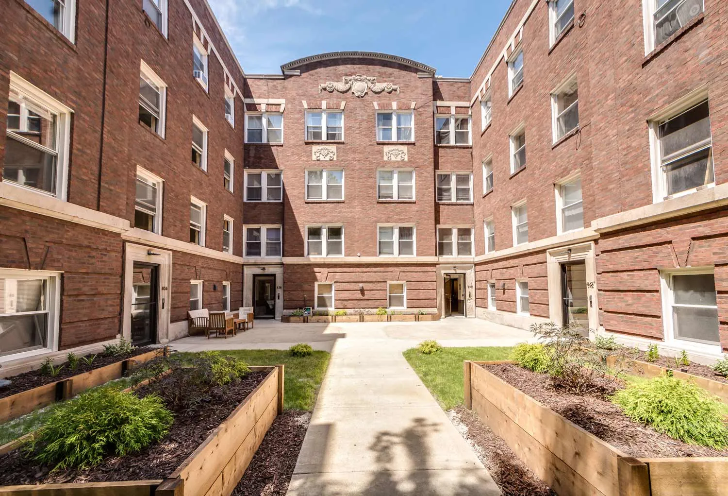 836 East 53rd Apartments