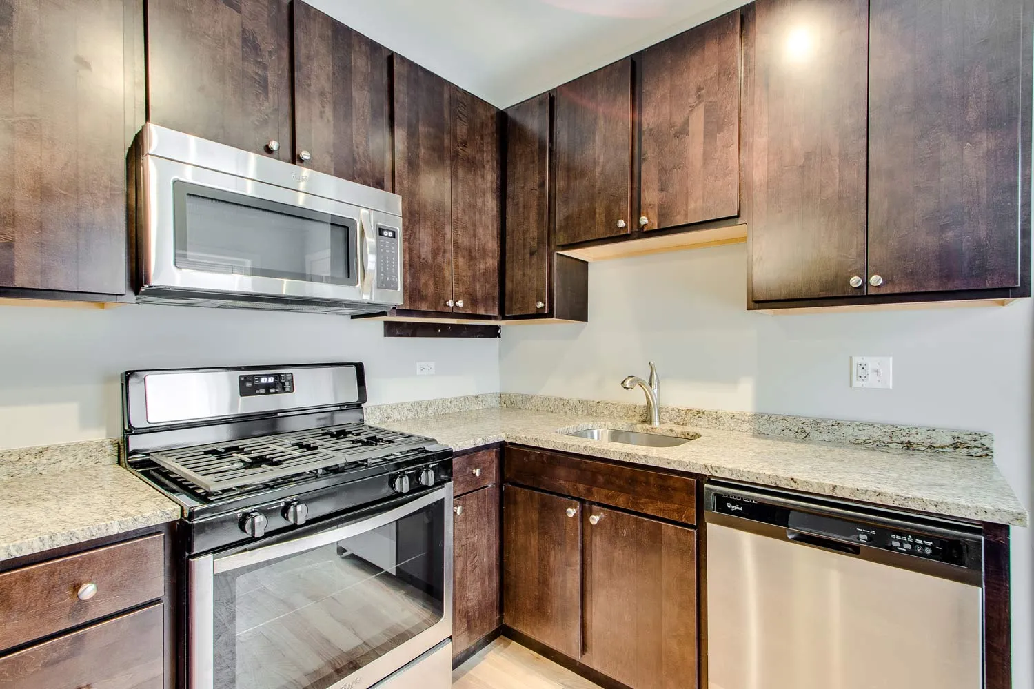 836 East 53rd Apartments