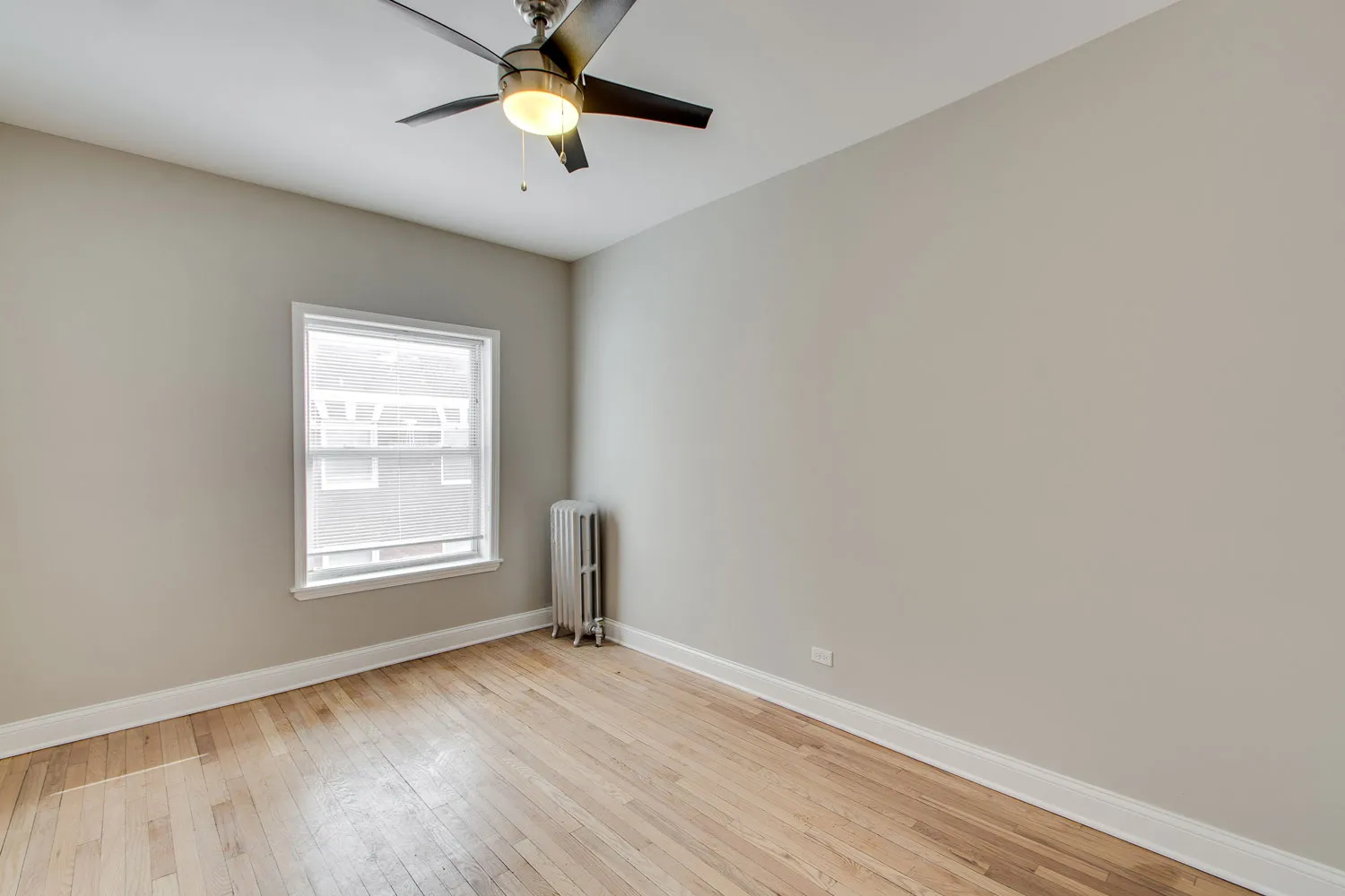 836 East 53rd Apartments