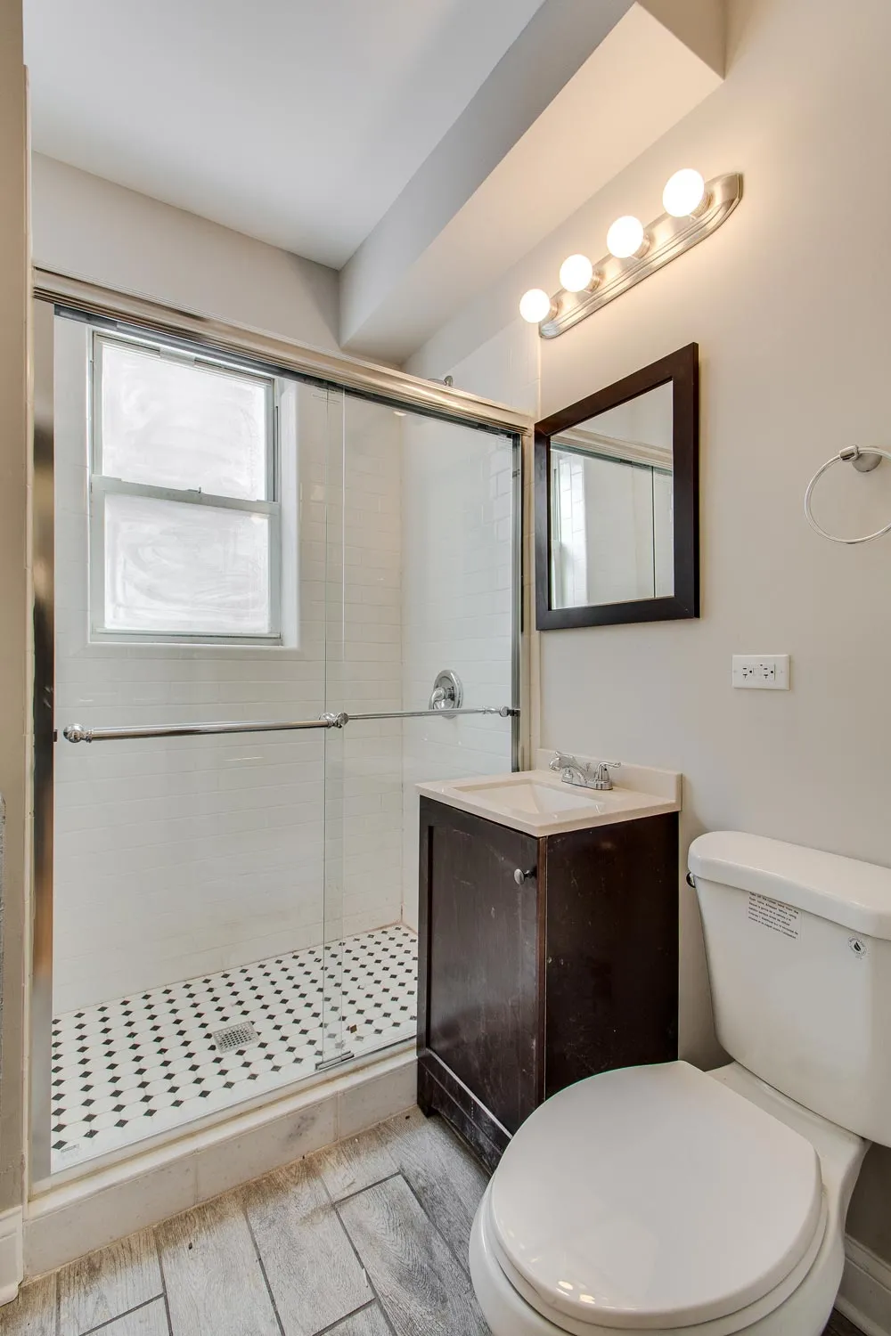 836 East 53rd Apartments