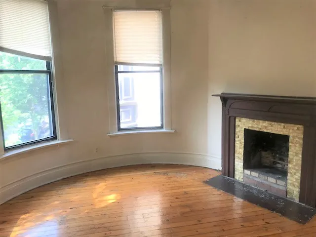 842 W CORNELIA AVE 60657-unit#2-Chicago-IL