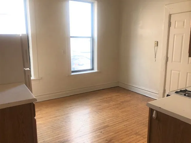 842 W CORNELIA AVE 60657-unit#2-Chicago-IL