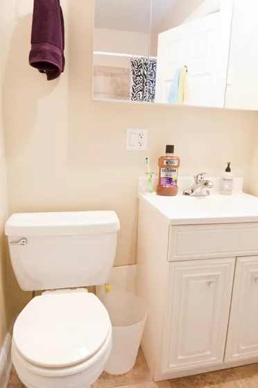 kitchen with white cabinets at 860 Hinman Apartments in Evanston Illinois