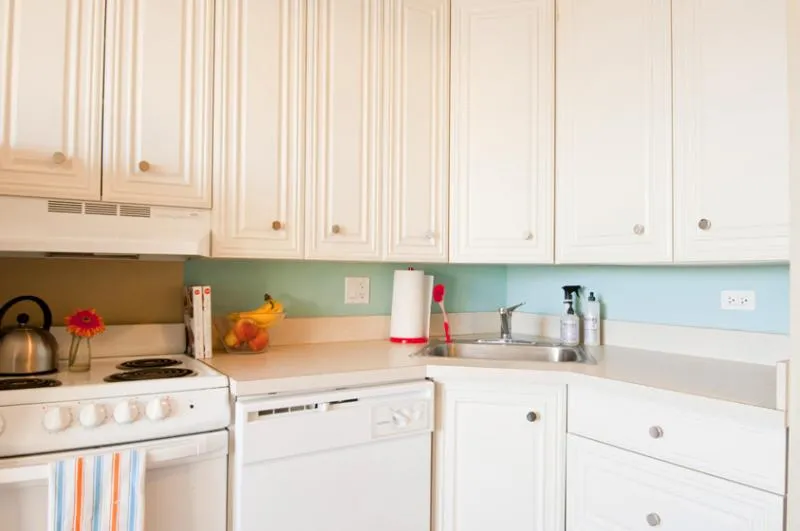 kitchen with white cabinets at 860 Hinman Apartments in Evanston Illinois