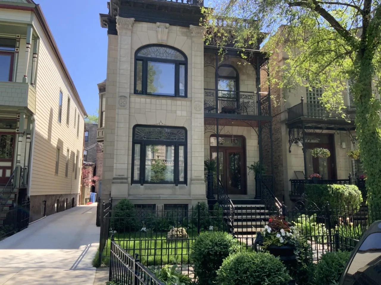 707 W ROSCOE ST 60657-unit#02-Chicago-IL