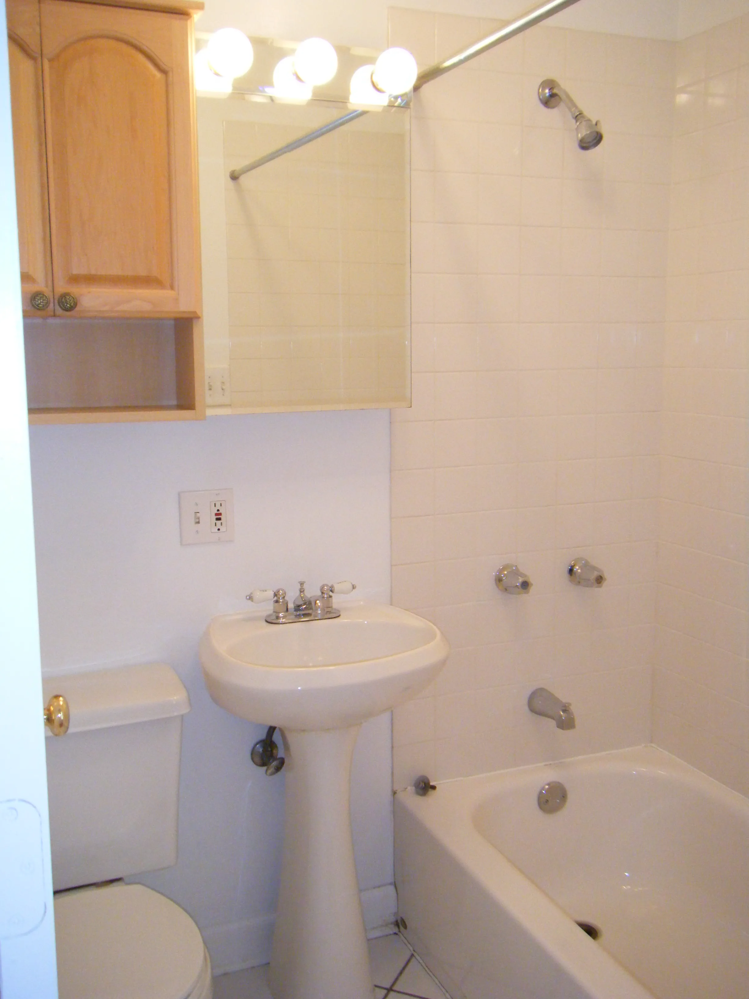 1428 N GREENVIEW AVE 60642-unit#2-Chicago-IL