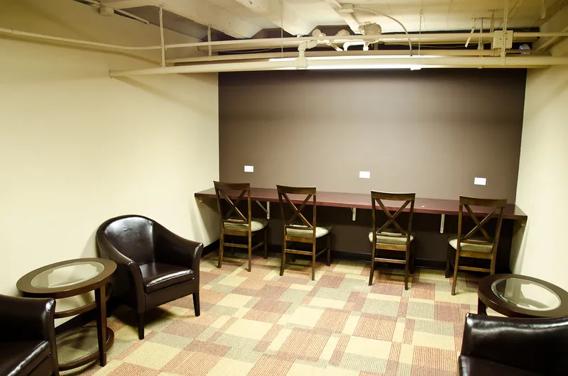 front yard and loggy of Plaisance Apartments inWoodlawn Chicago