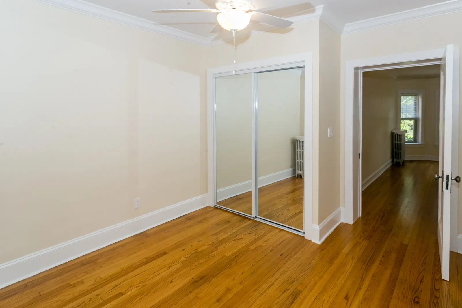 914 Crain Street Apartments