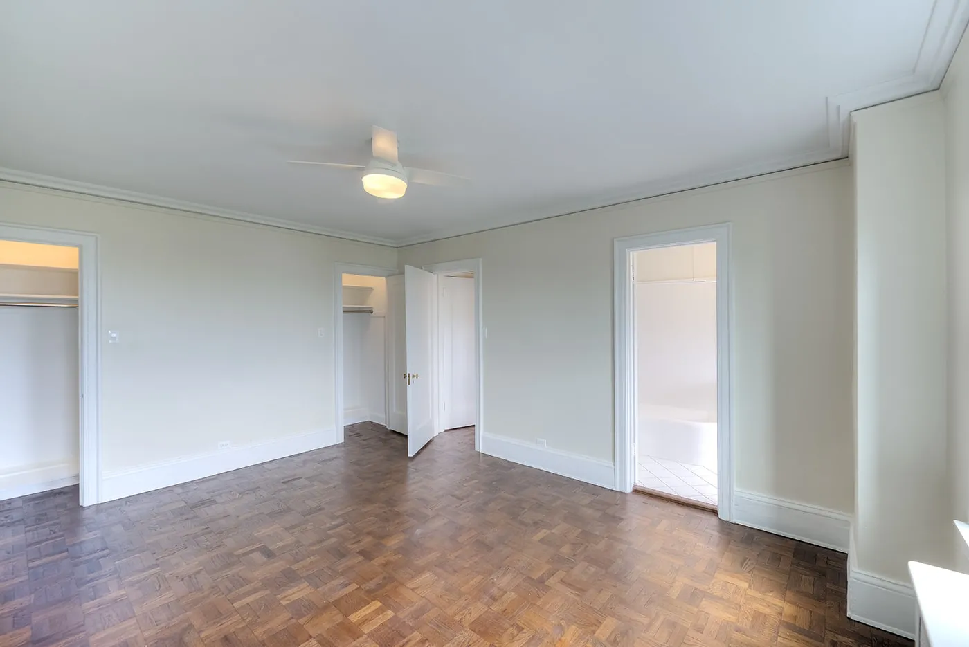 3260 & 3270 N Lake Shore Drive Apartments