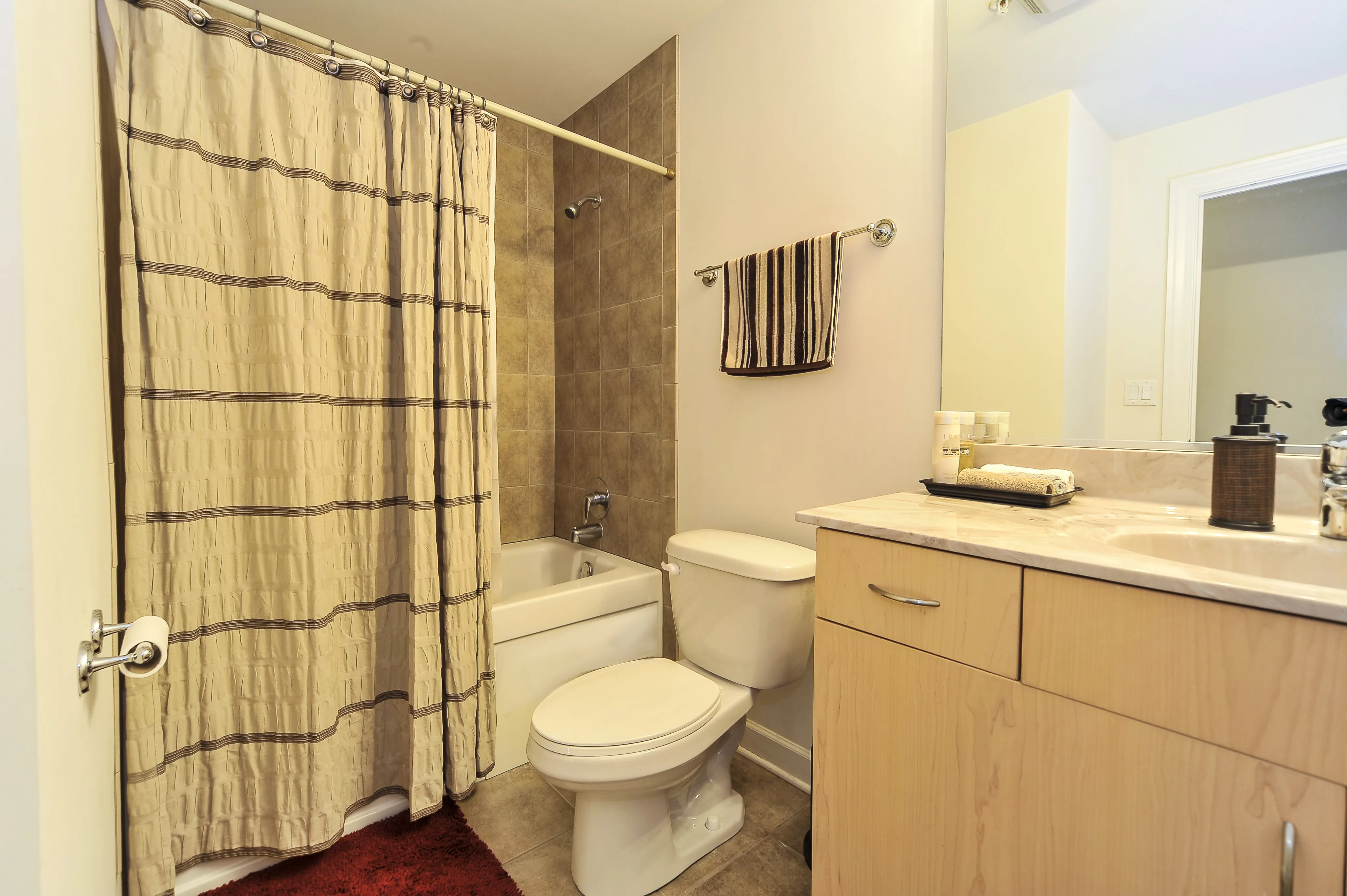 451 W HURON ST 60654-unit#901-Chicago-IL