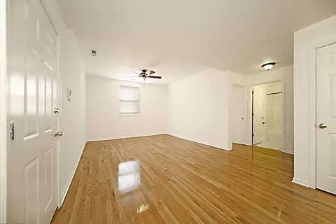 4030-34 N Milwaukee Apartments