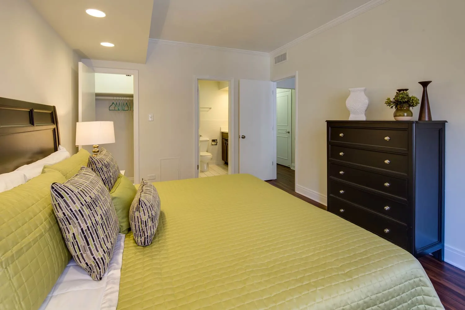 The Seneca Apartments