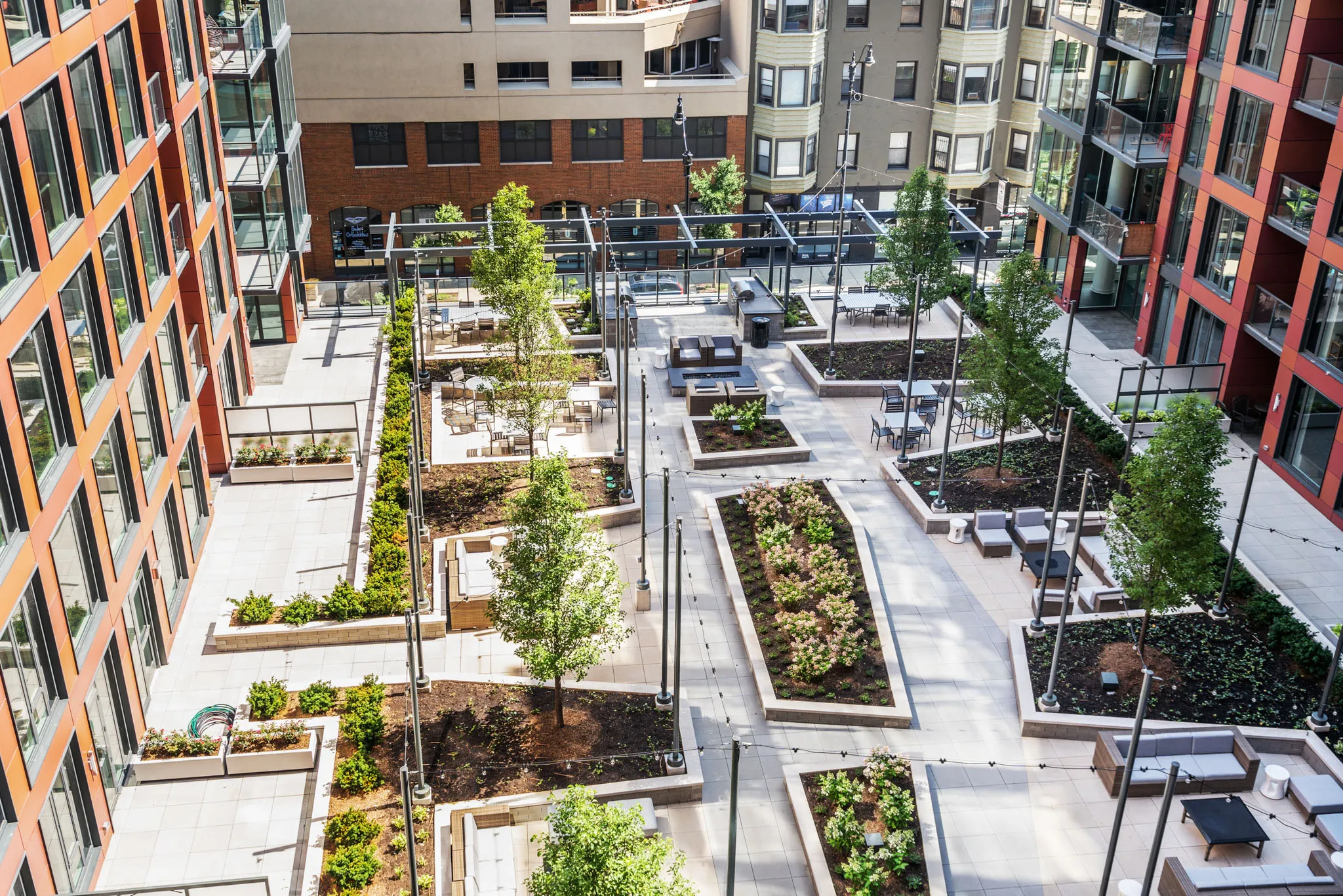 Elevate Lincoln Park Apartments